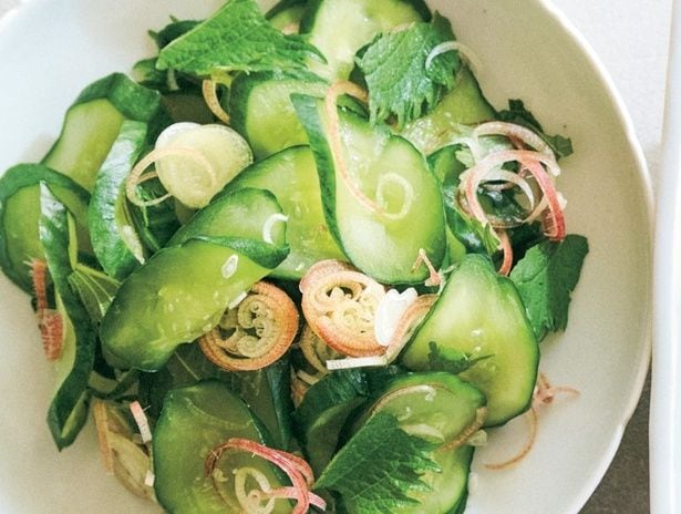 浅漬けきゅうりと香り野菜のさっぱりあえ