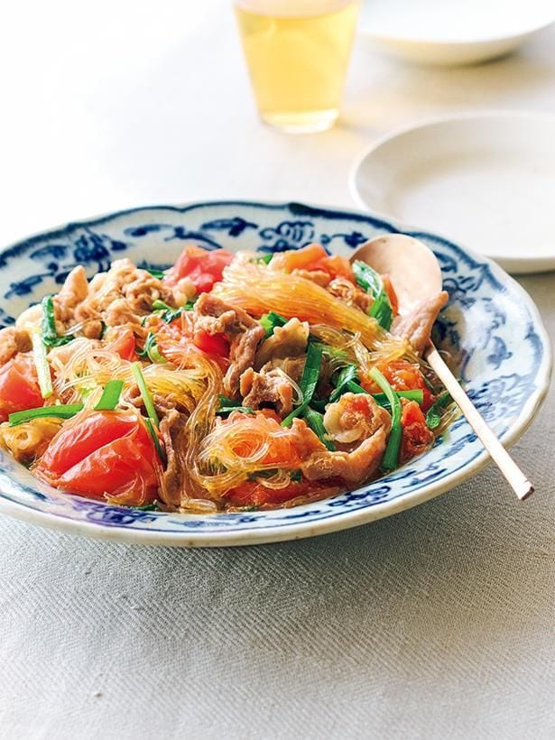  豚こまとトマトのチャプチェ