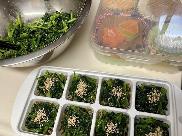 ほうれん草のお浸し▶とってもおいしそうなお弁当です（⇒次へ）