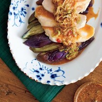 レンジ蒸しで、 なすもとり肉もしっとり♪「よだれなすどり」【夏野菜の最強レシピ】