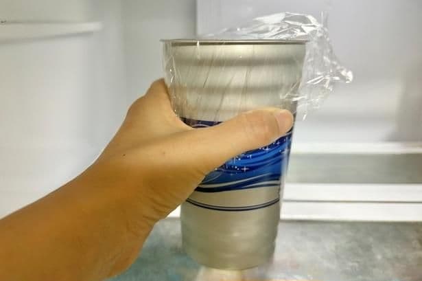 コップへ移したお茶は冷蔵庫へ(▶次へ)
