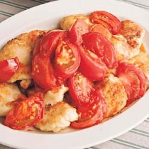 トマトを焼いてソースに！「カリカリどりのトマ甘酢のっけ」