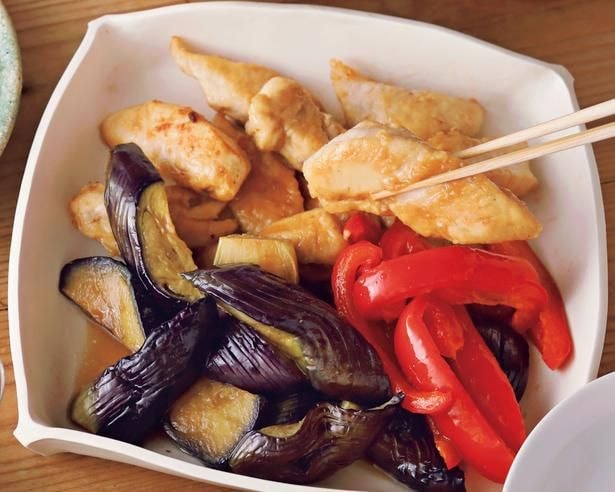 暑い日でも箸が進むさっぱりおかず!ささ身&なすで「レンジ南蛮」「焼きびたし」
