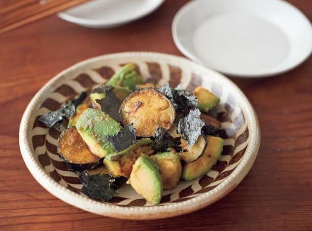 ちゃちゃっと炒めるだけ。栄養バランスもととのう、なすの副菜3品