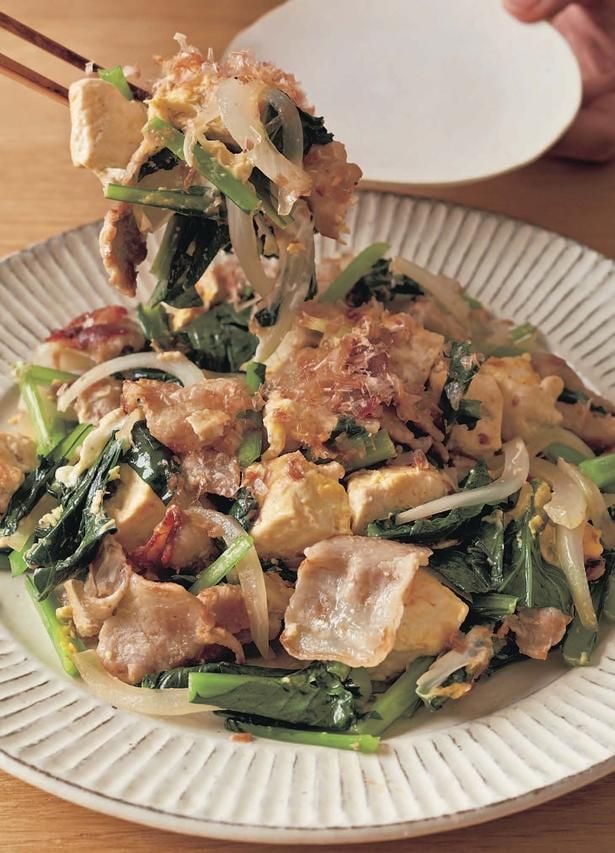 豆腐でボリューム増し増し! 暑い季節に食べたくなる肉豆腐&チャンプルー