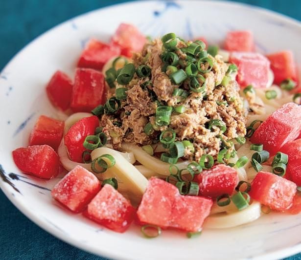 トマトとさばみそのぶっかけ冷やしうどん