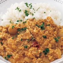豆腐の甘みでマイルドな味わいに「豆腐のキーマカレー」