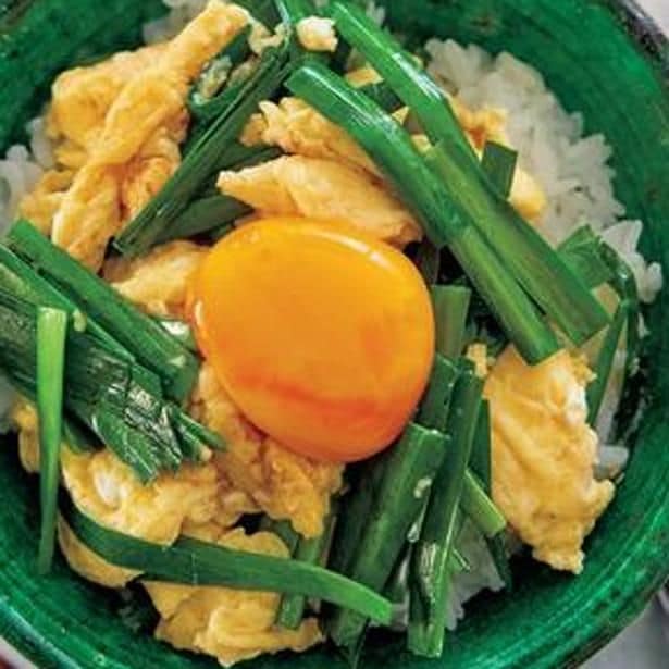 料理研究家に聞いた!卵がふわふわになるコツ「なんでも卵炒め丼」
