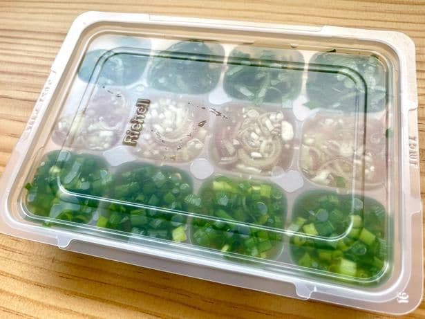 製氷皿は蓋付きがおすすめです!(▶次へ)