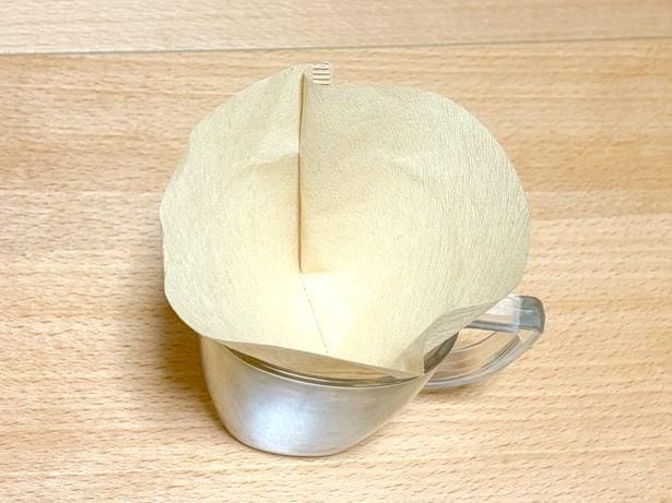 コーヒーフィルターを開いて…（▶次へ）
