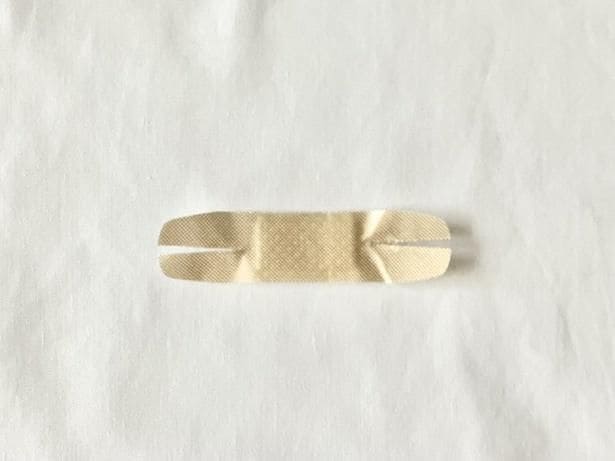 またまた粘着部分をカット！（▶次へ）