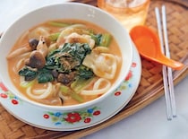 レンチンで絶品！ツルツルいけちゃうピリ辛うどん2品【Mizukiさんの夏ラク時短レシピ】