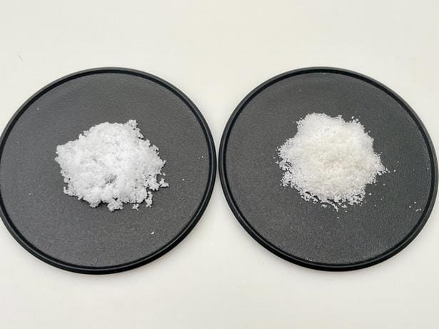 左（before）→右（after）、塩がぬいぐるみの汚れを吸着してくれました！