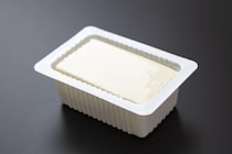 ゴミだと思ってた人、正直に挙手！食事の準備に役立つ「豆腐パック」の使い道アイデア