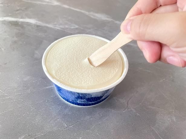 冷凍庫から出したアイスクリームがカチカチで、食べにくい（▶対策法は？）