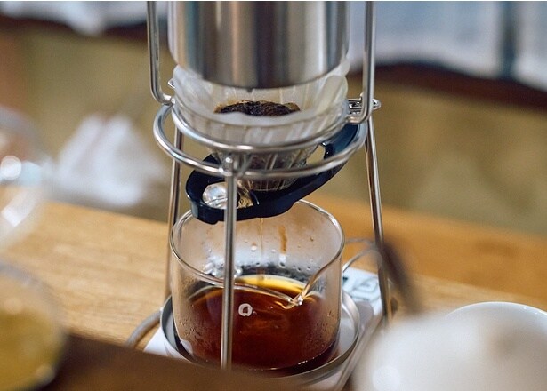 「ねるっこ」で抽出。一人で店を回すため、オペレーションの観点からも最適だ