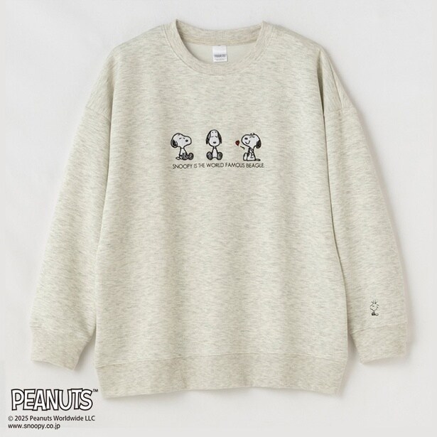 「レディース トレーナー(クリーム)」(1639円／大きいサイズ1969円)