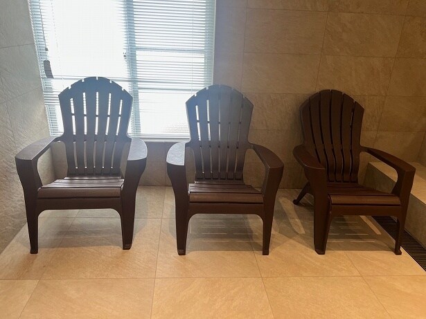 ととのい椅子としてアディロンダックチェアもある