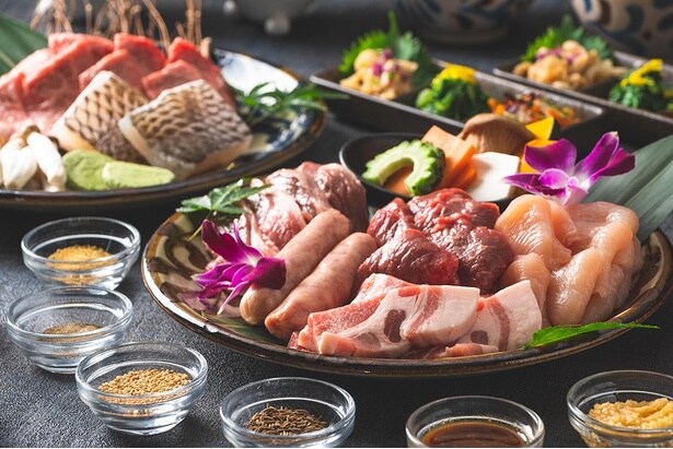 バーベキューレストラン「カペラ」で、県産牛や魚介を味わおう