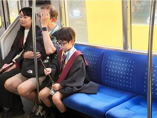 かわいい小さな魔法使いもイベントに参加