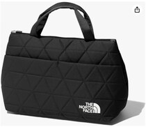 持ち運ぶだけで終わらない。開いて使える、収納力のある一枚【ザノースフェイス】のトートバッグがAmazonに登場中‼