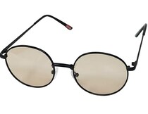 紫外線もブルーライトも、まとめてカット。目元に安心を【コールマン】のサングラスがAmazonに登場中‼