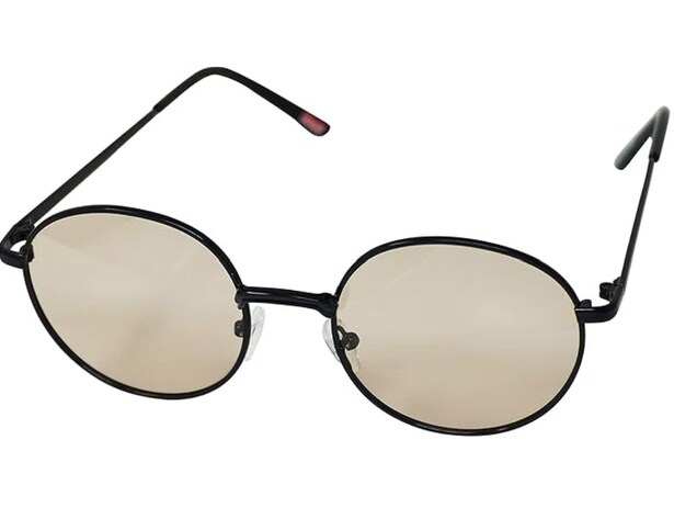 紫外線もブルーライトも、まとめてカット。目元に安心を【コールマン】のサングラスがAmazonに登場中‼