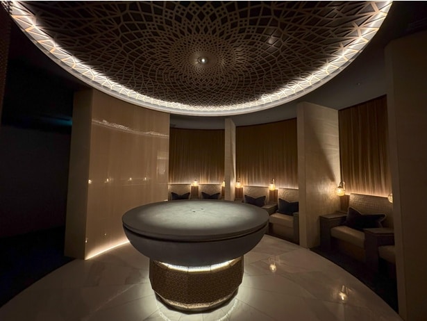 異国感満点のスパラウンジ