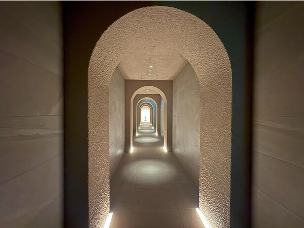 アプローチにもエキゾチックな雰囲気が漂う