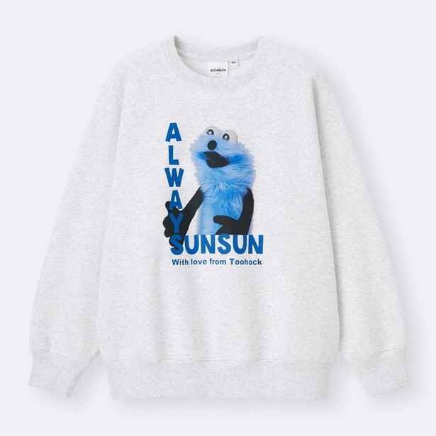 「ヘビーウェイトスウェットプルオーバー(ライトグレー)」(各2990円)