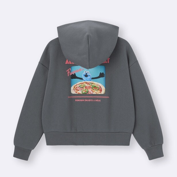 「ヘビーウェイトスウェットパーカ(ダークグレー)」(各2290円)