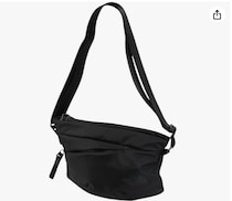 静かに映える、マットな質感。強さと軽さを兼ね備えた【ザノースフェイス】の2リットルショルダーバッグがAmazonに登場中‼