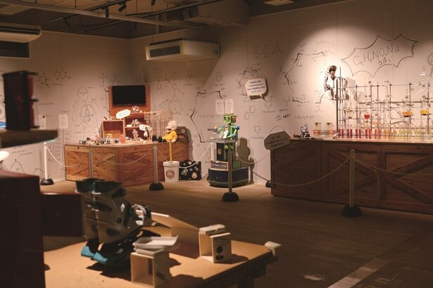 【画像】ふしぎな展示品が並ぶ「おもしろ研究展示室」