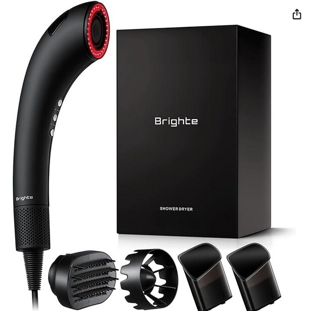 素早く乾くのに髪の水分量は補給！両イオンの効果で広がりを抑えてまとまる髪へ導く！【ブライト】のヘアドライヤーがAmazonに登場中！