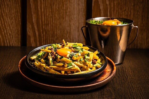 熱々！ニラ玉ローデットポテト