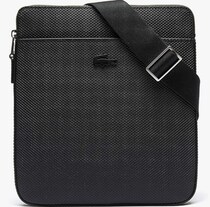 軽くてコンパクト！旅先の持ち歩きにもピッタリな【ラコステ】のショルダーバッグがAmazonに登場中‼