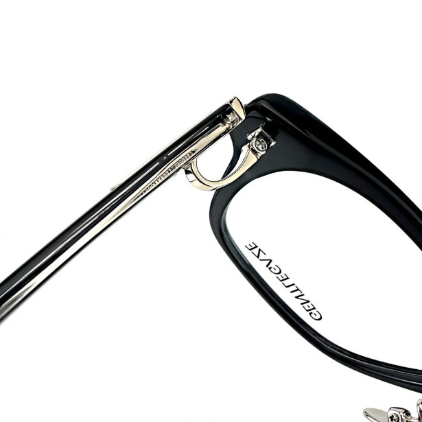 軽量で高強度なベータチタンのバネパーツ