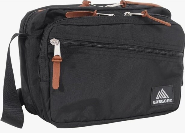 もう中身ゴチャつかない！ポケット多めで細かく収納できる【グレゴリー】のショルダーバッグがAmazonに登場中‼