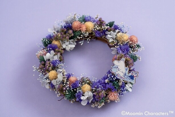 部屋の雰囲気を華やかにしてくれるドライリース