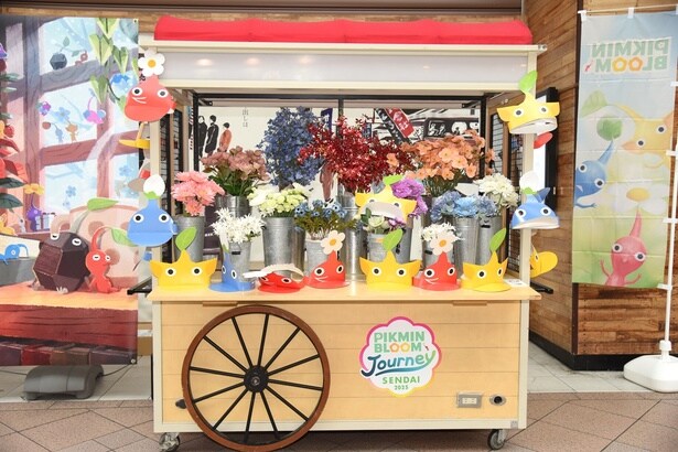 ピクミンのサンバイザーなど、SNS映えするアイテムがずらりと並ぶ屋台も登場