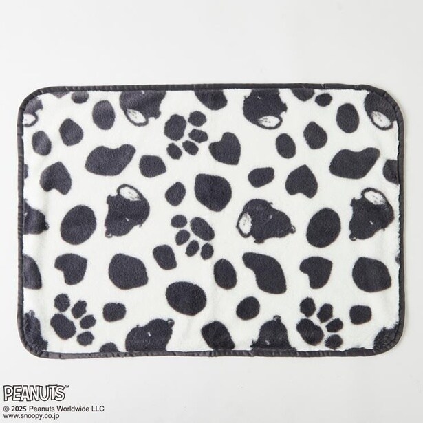 「ブランケット」(1650円)