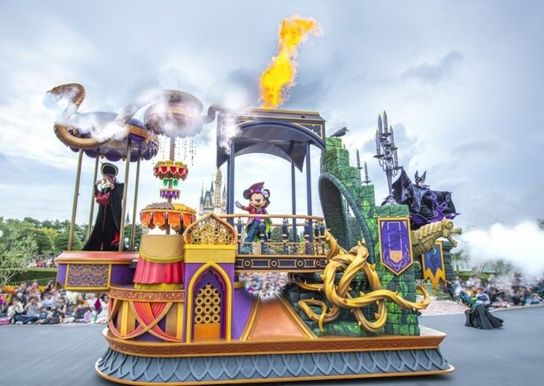 ディズニーのヴィランズが主役のパレード「ザ・ヴィランズ・ハロウィーン」で盛り上がろう！