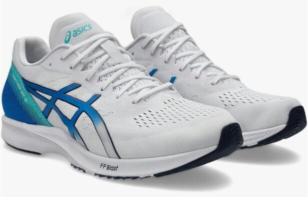 疲れ知らずの軽さとフィット感！クッション性も備えた【アシックス】のランニングシューズがAmazonに登場中‼