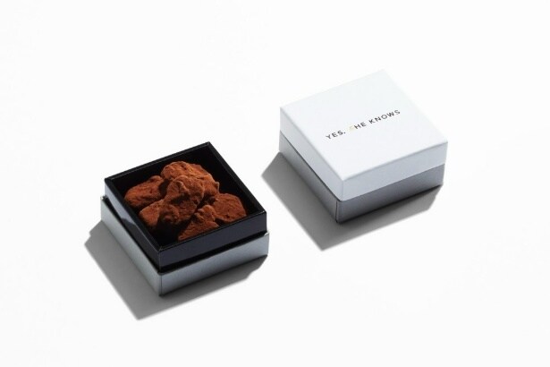 香ばしさとカカオの余韻が広がる、大人のためのナッツショコラ「Pairing Pecan Nuts #W」(3850円)