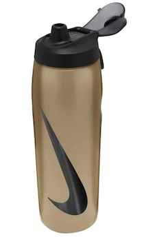 握るだけで、すぐにリフレッシュ。ナイキのスクイーズボトル【ナイキ】のリフィールボトルがAmazonに登場中‼