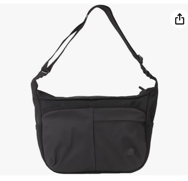 雨でも、荷物が増えても。頼れるベーシック【ニューバランス】のショルダーバッグがAmazonに登場中‼