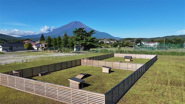 スマートな設備とロケーションが魅力の「LScamp山中湖」