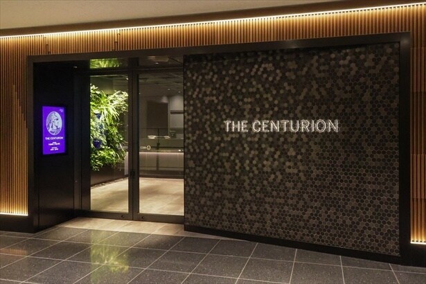 センチュリオン・ラウンジ入り口