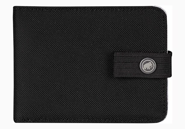 ミニマル時代にぴったりな【マムート】ウォレットが「Amazonセール」11%OFFとマストバイ案件