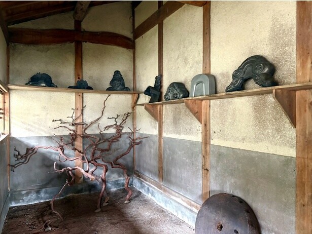 ギャラリー。村田さんの祖父母が生前、漬け物をする小屋として使っていた